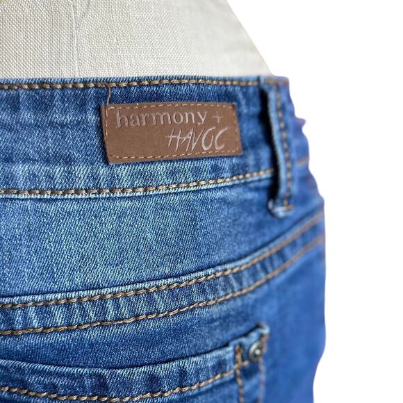 Womens Shorts Size 9 Denim Distressed Western Rodeo Summertime Beach Boho Travel - Picture 4 of 8